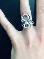Load image into Gallery viewer, Arachne Ring
