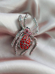 "Be mine!" Valentines Spider Brooch
